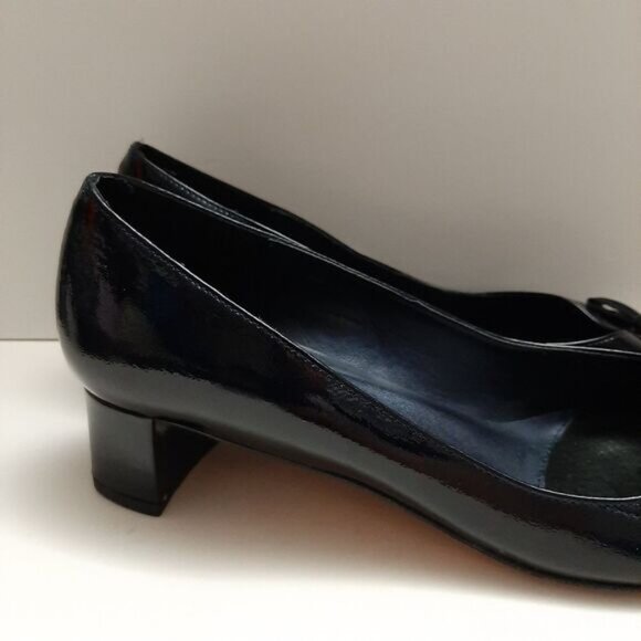 VANELI Bow & Cut-Out Low Heel Navy Blue Patent Genuine Leather Classy Pumps Sz 9 - Picture 4 of 16
